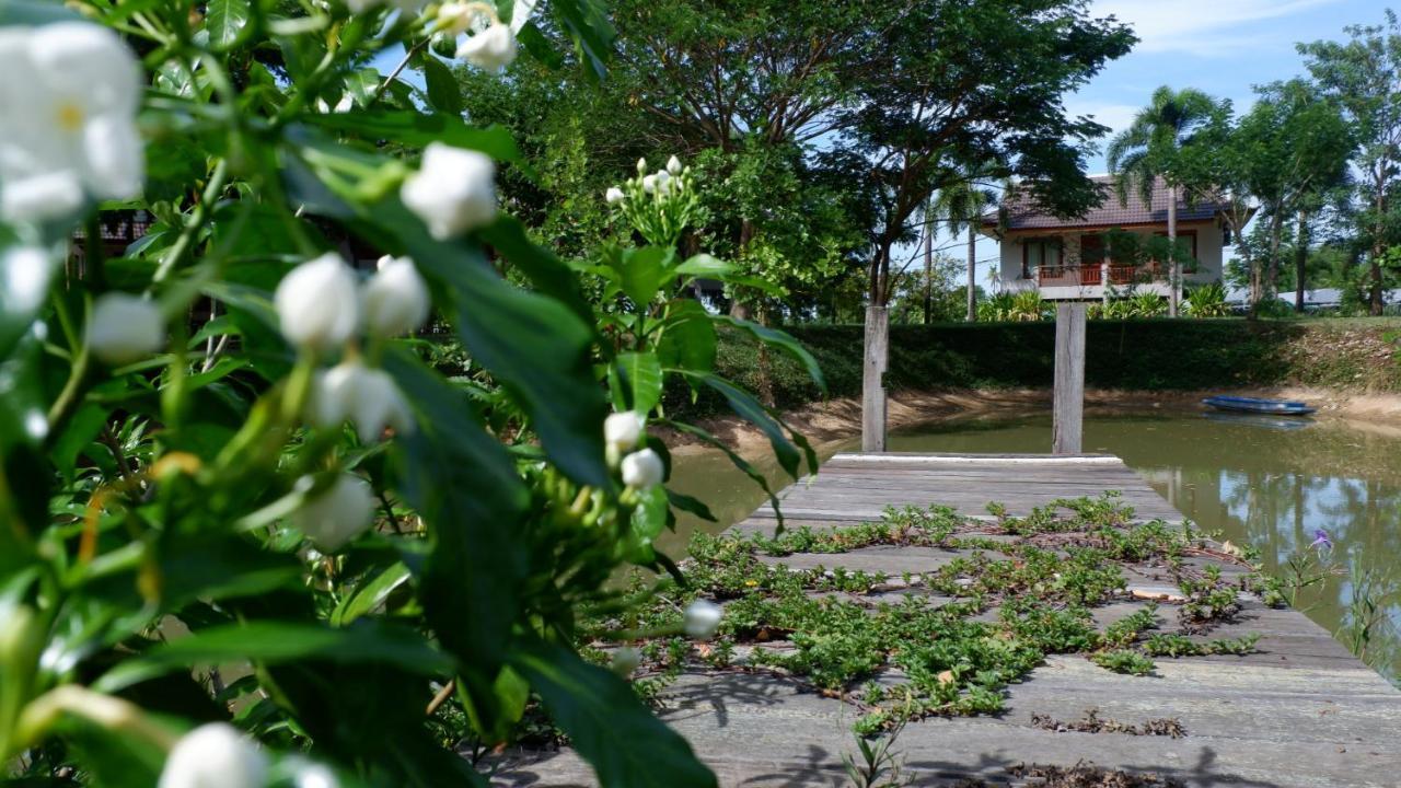Resort Railumpoo Nakhon Sawan Zewnętrze zdjęcie