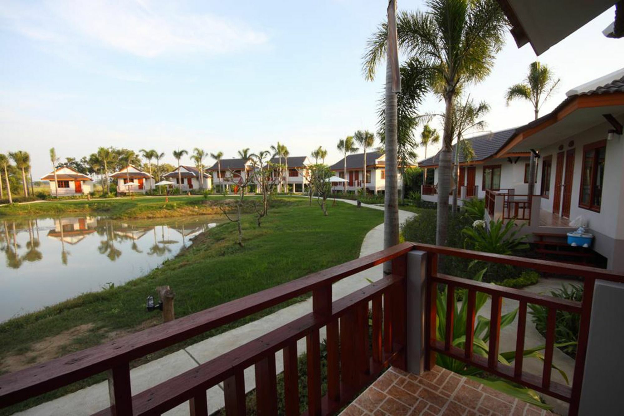 Resort Railumpoo Nakhon Sawan Zewnętrze zdjęcie