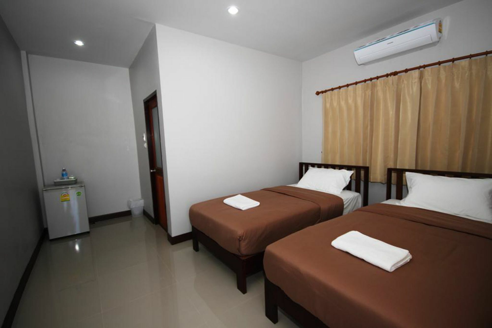 Resort Railumpoo Nakhon Sawan Zewnętrze zdjęcie